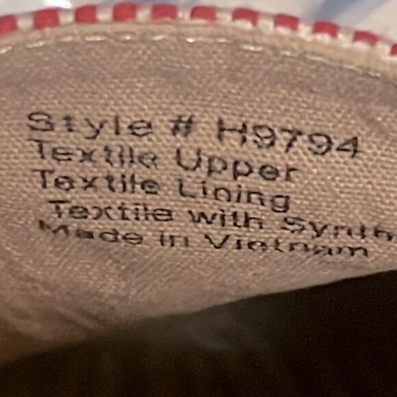 J. CREW TROPICAL PARADISE ISLAND STRIPED EMBROIDERED ESPADRILLES
SIZE 10 - Picture 6 of 7